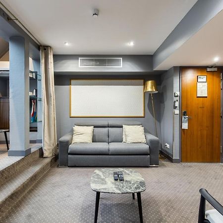 Hotel Le Pera Париж Екстериор снимка