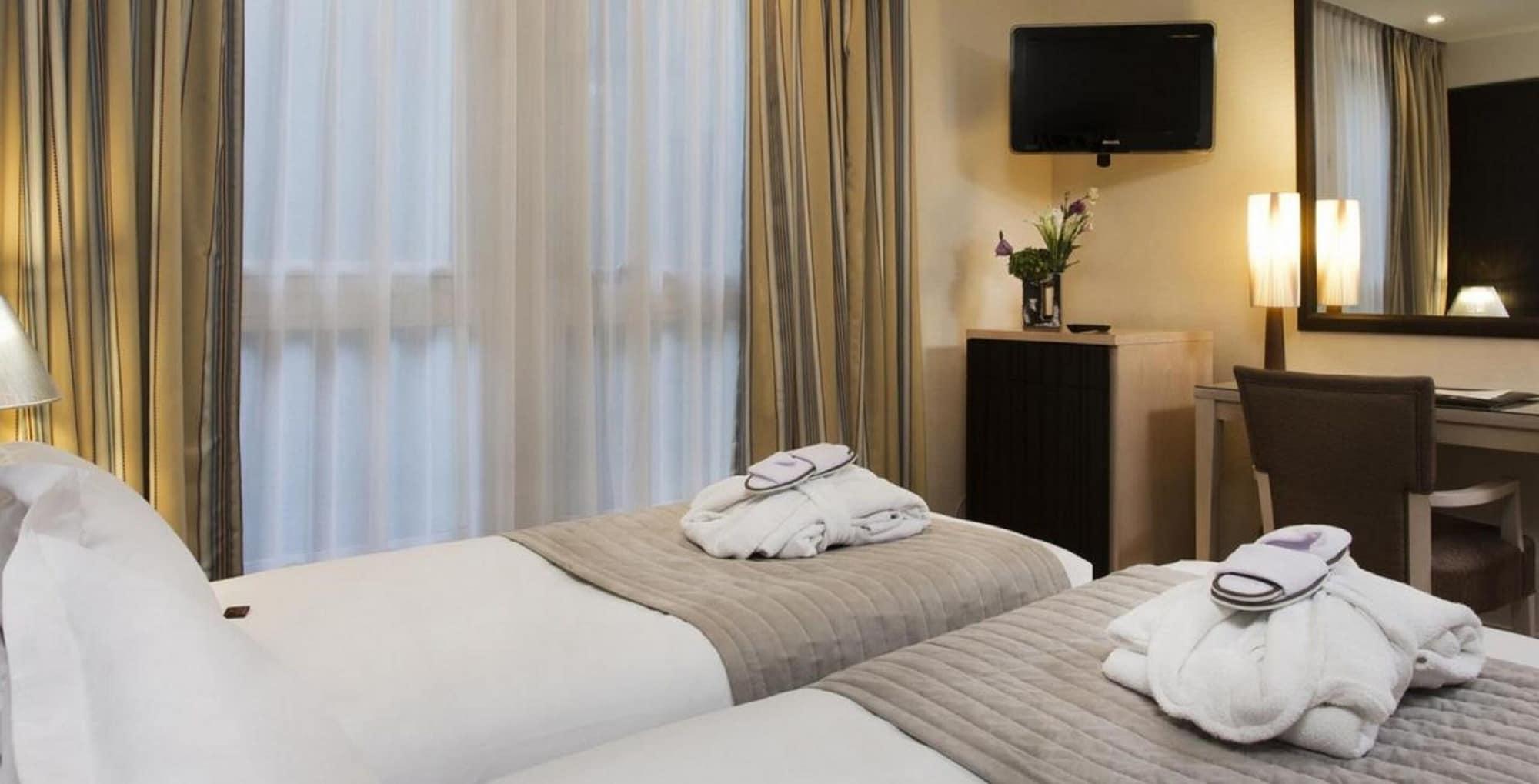 Hotel Le Pera Париж Екстериор снимка