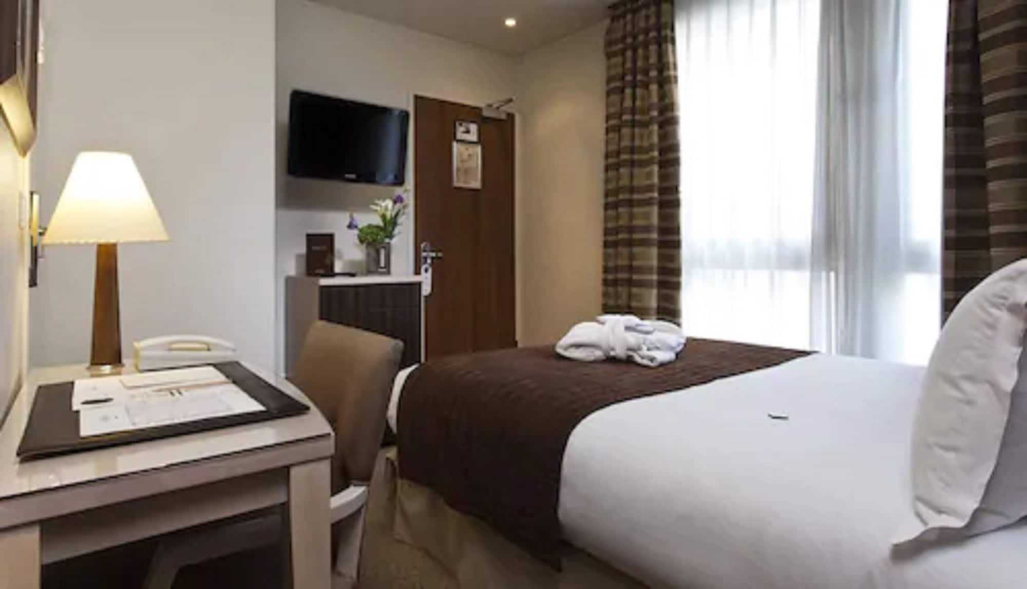 Hotel Le Pera Париж Стая снимка