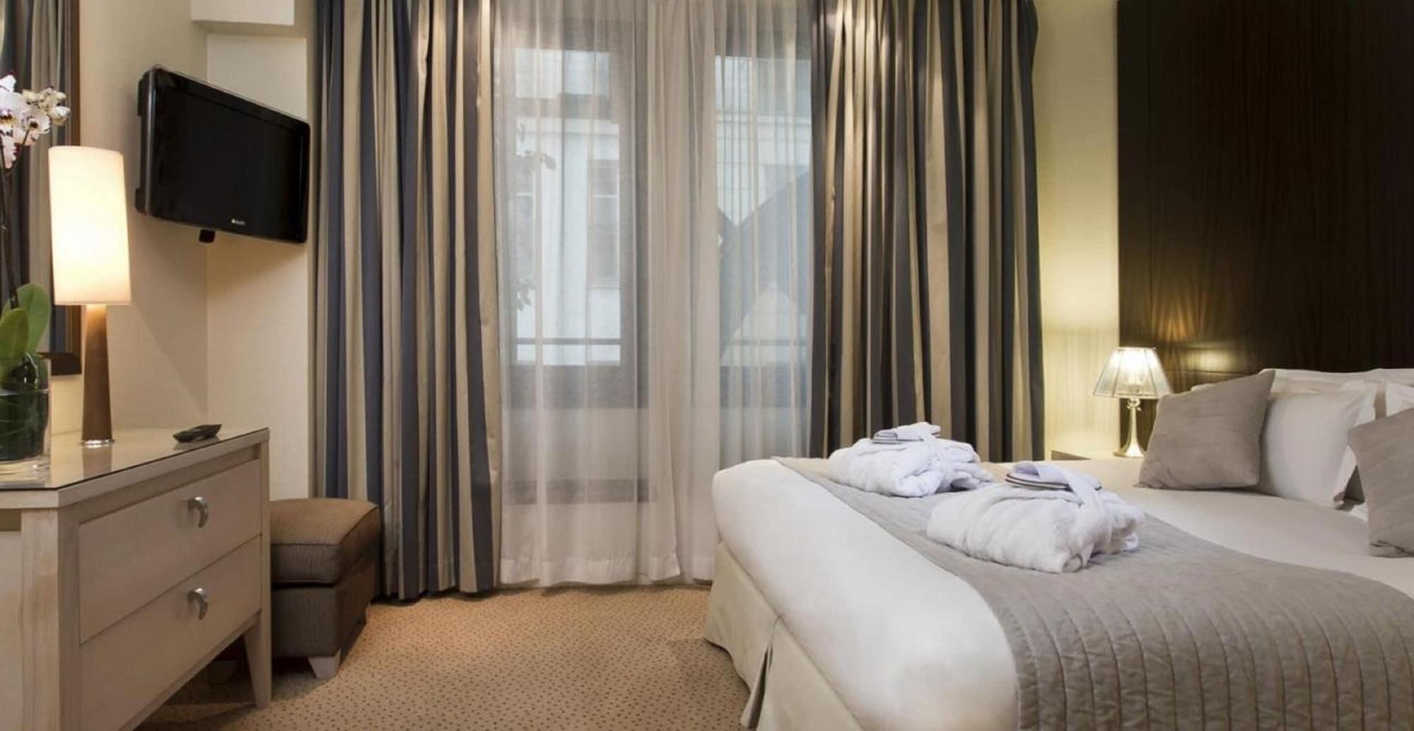 Hotel Le Pera Париж Екстериор снимка