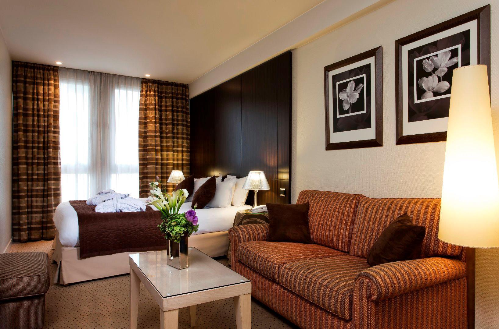 Hotel Le Pera Париж Екстериор снимка