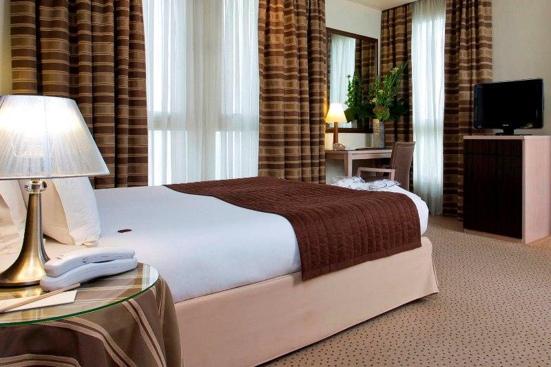 Hotel Le Pera Париж Екстериор снимка