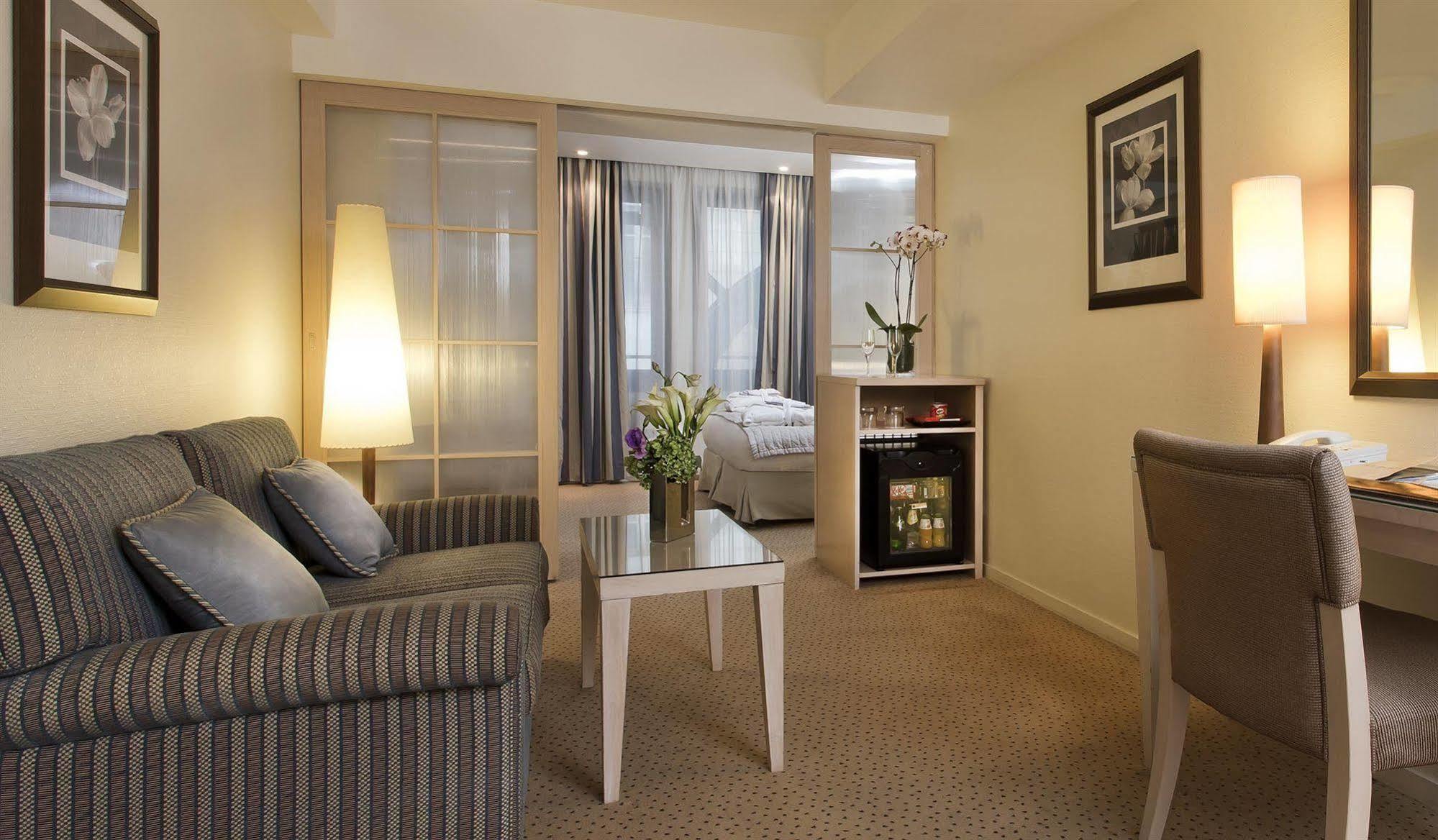 Hotel Le Pera Париж Стая снимка